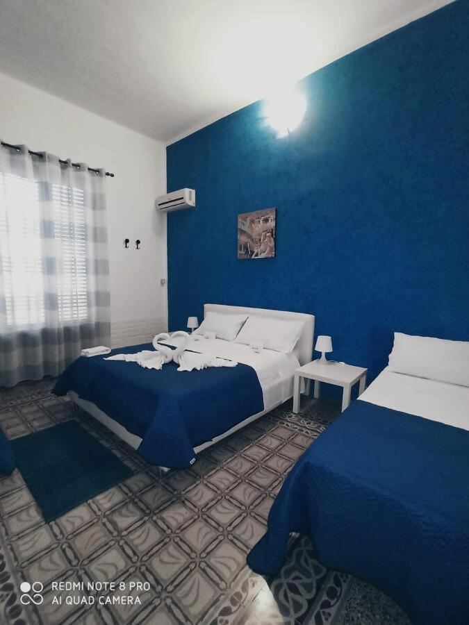 Stanze Di Leo Hotel Palermo Bagian luar foto