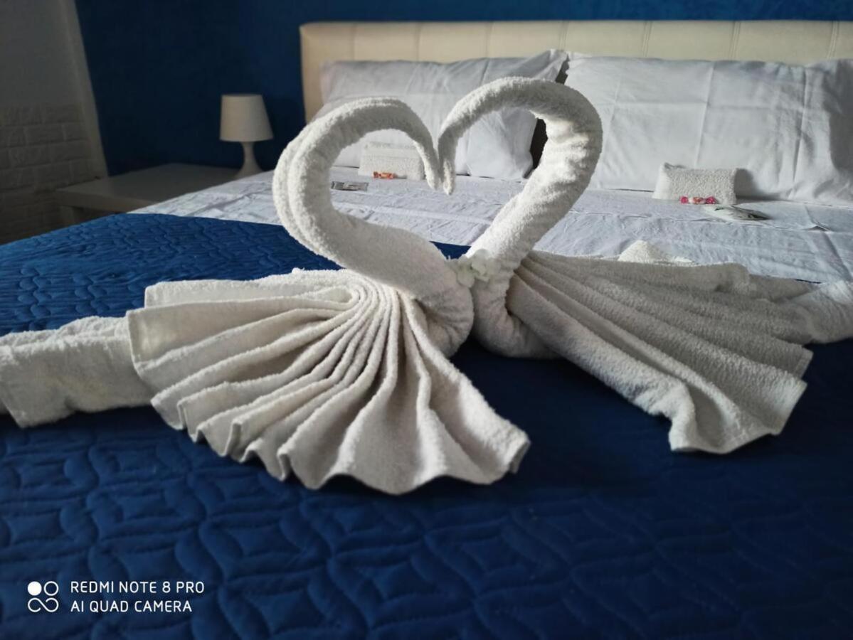 Stanze Di Leo Hotel Palermo Bagian luar foto