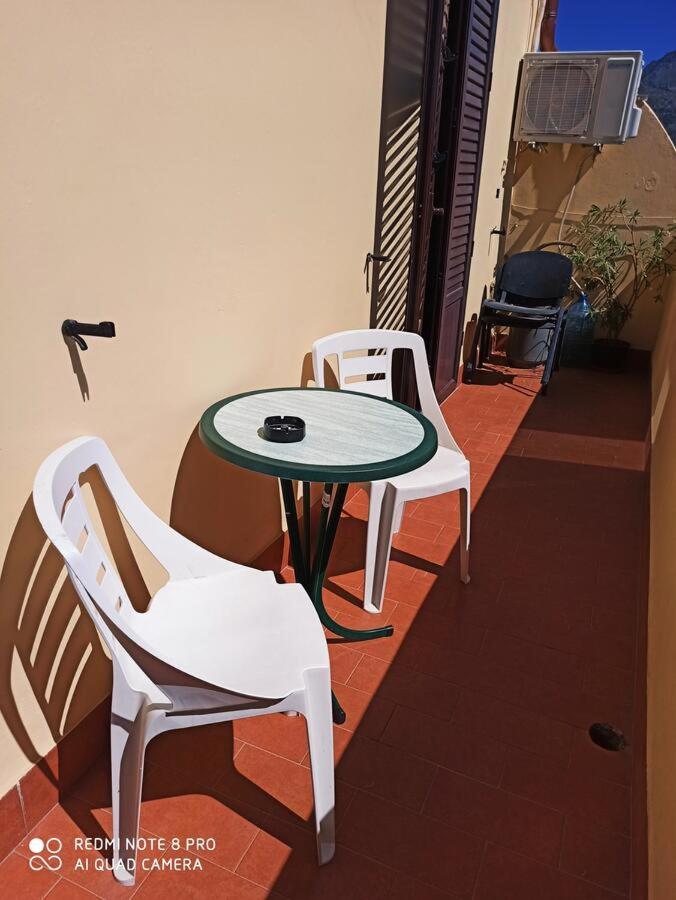 Stanze Di Leo Hotel Palermo Bagian luar foto